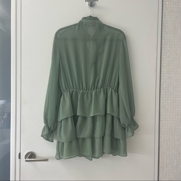Rare Sold Out Ruffled Zara Dress - Picture 2 of 5
